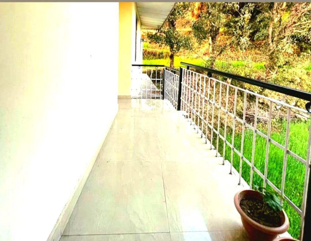 The Lake Cottage By Vrb Hotels Dharamshala Extérieur photo